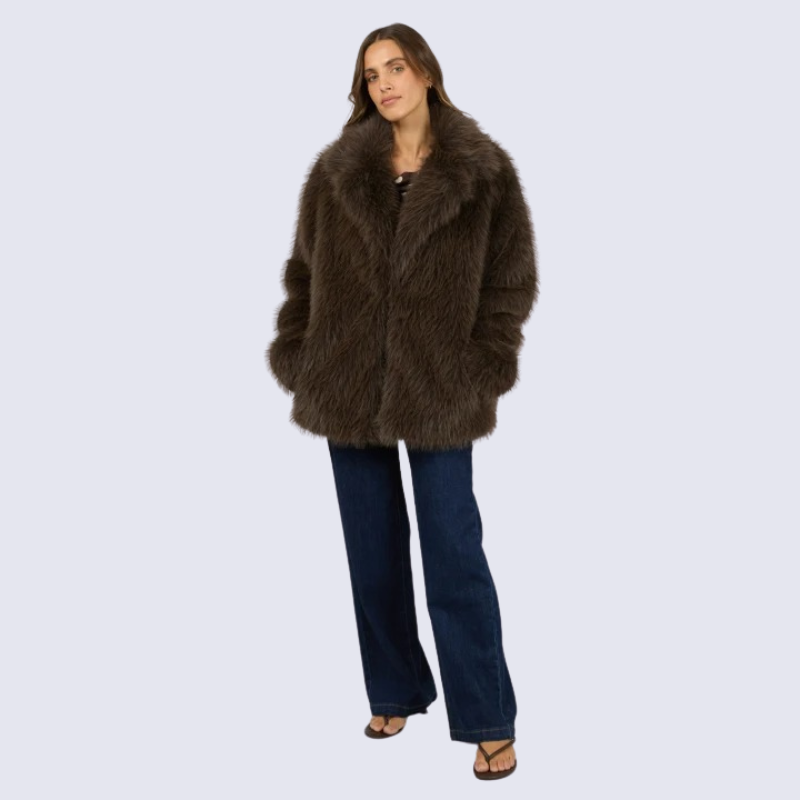 Brandy Fur Coat Chocolate 10