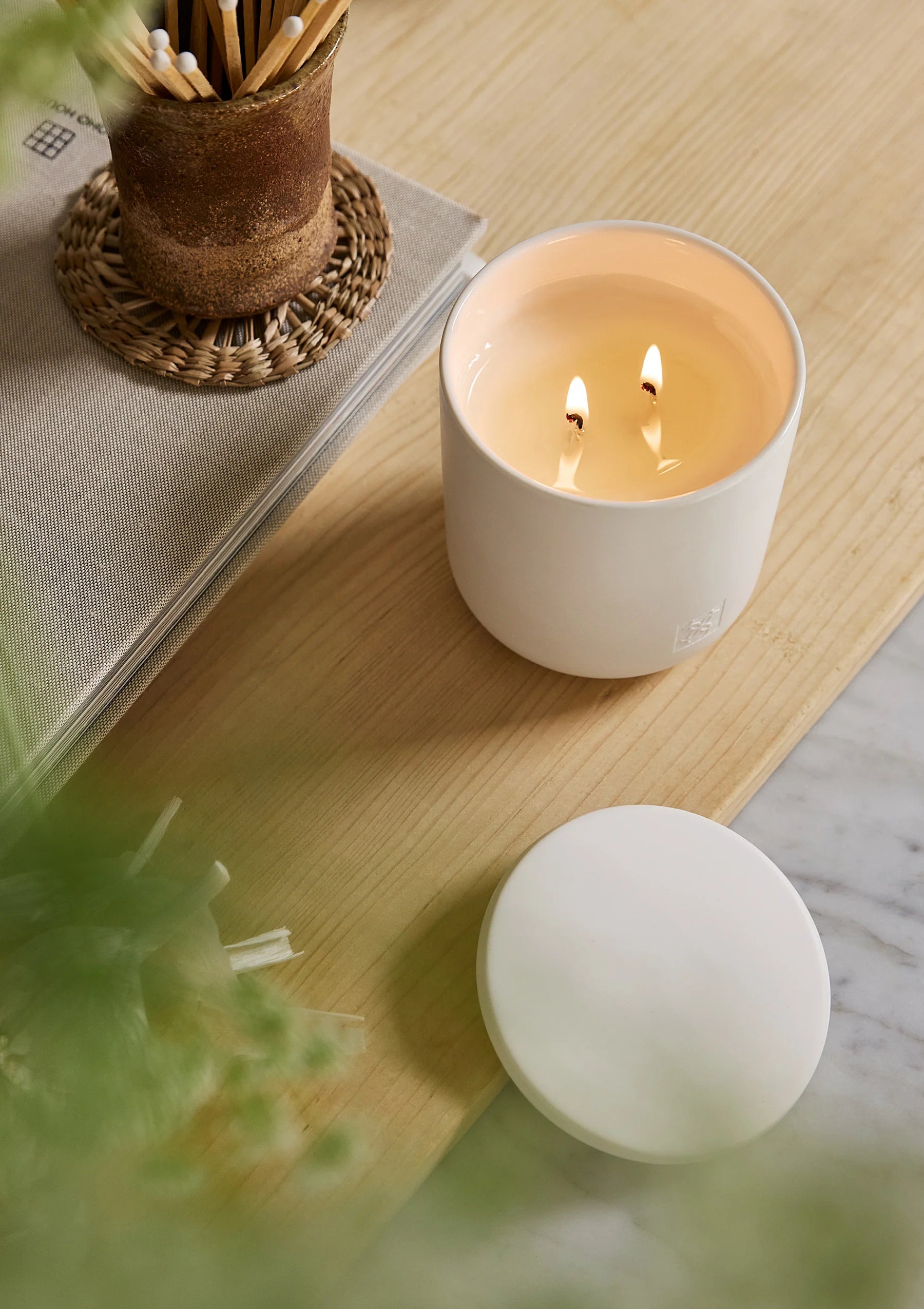 Cotton Flower & Freesia Candle 300g