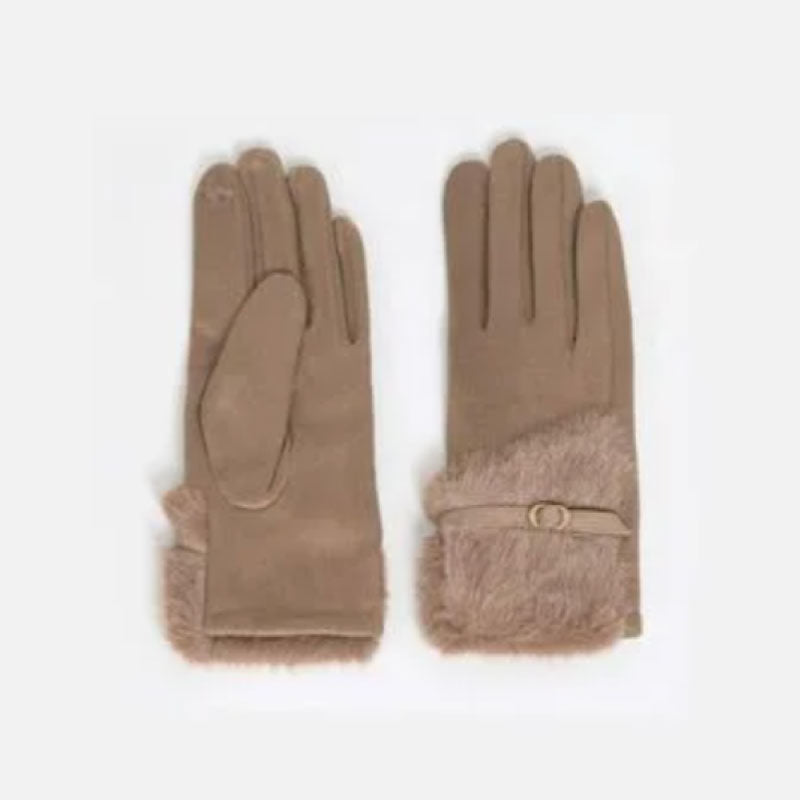 Essence Fur Gloves
