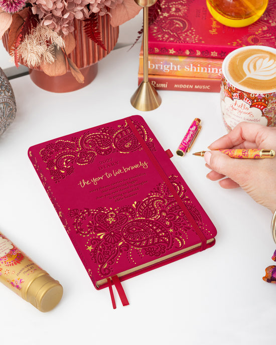 2027 Diary The Year To Live Bravely