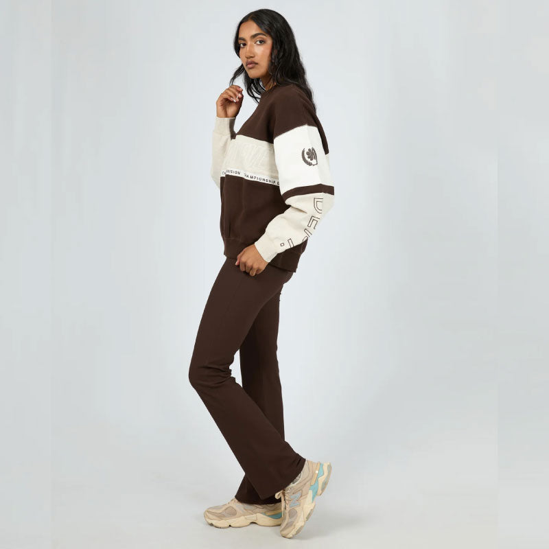 Performance Slouch Crew