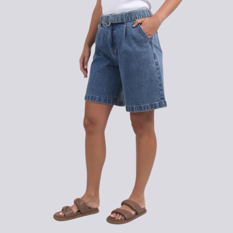 Saint Short