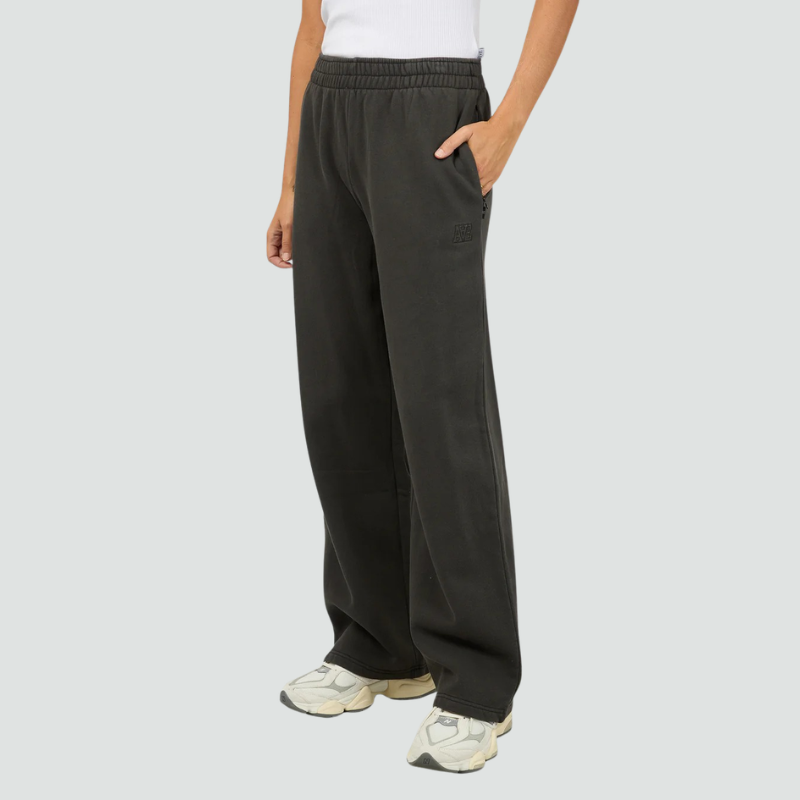 Limitless Track Pant Black