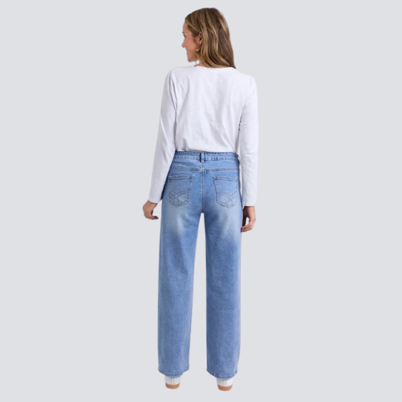 Evie Straight Leg Jean - Mid Blue Wash