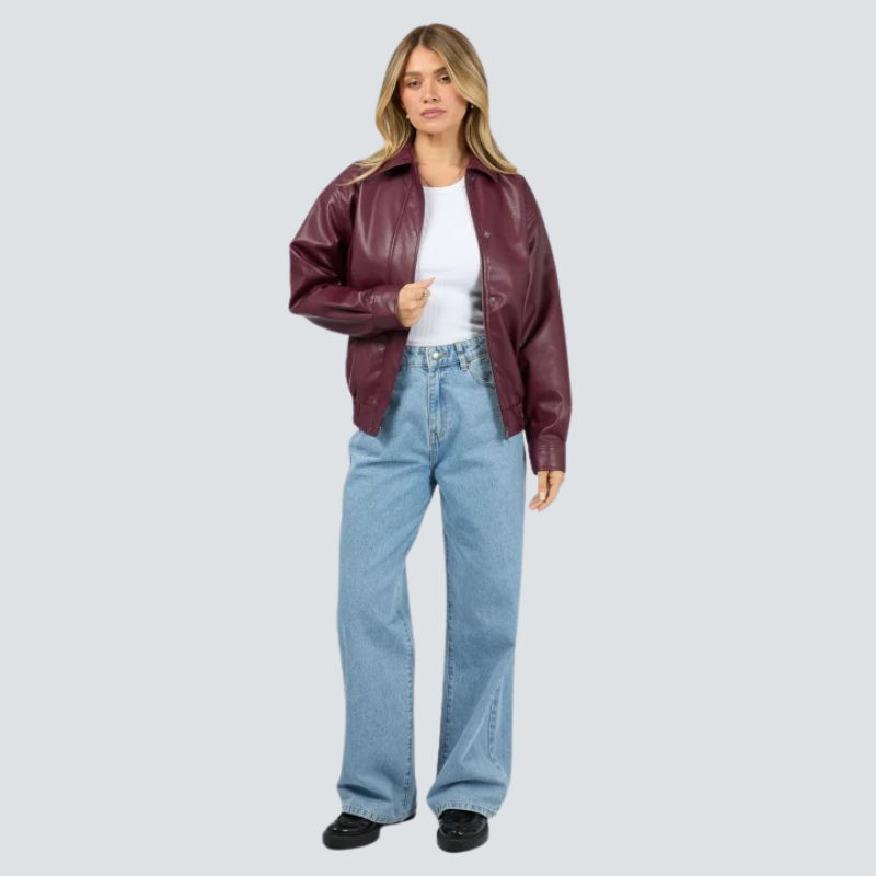 Nina Bomber