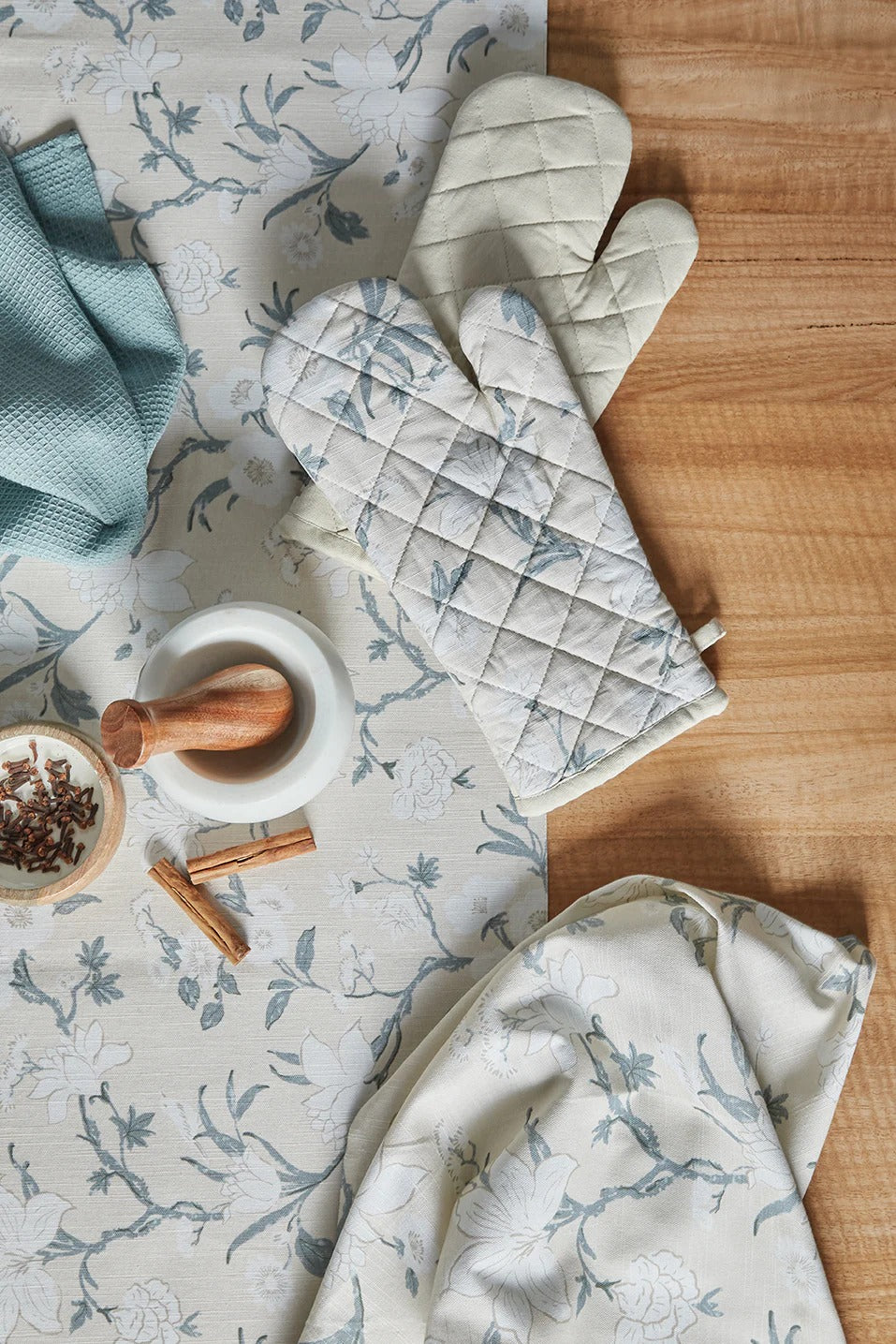 Nordhem Warm Beige Floral Tea Towel 2pk