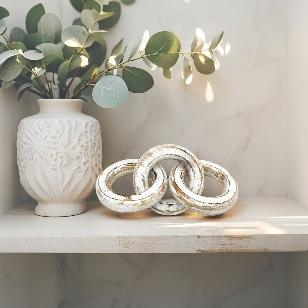Handmade Wooden 26cm Whitewash 3-Circle Chain Link Ornament