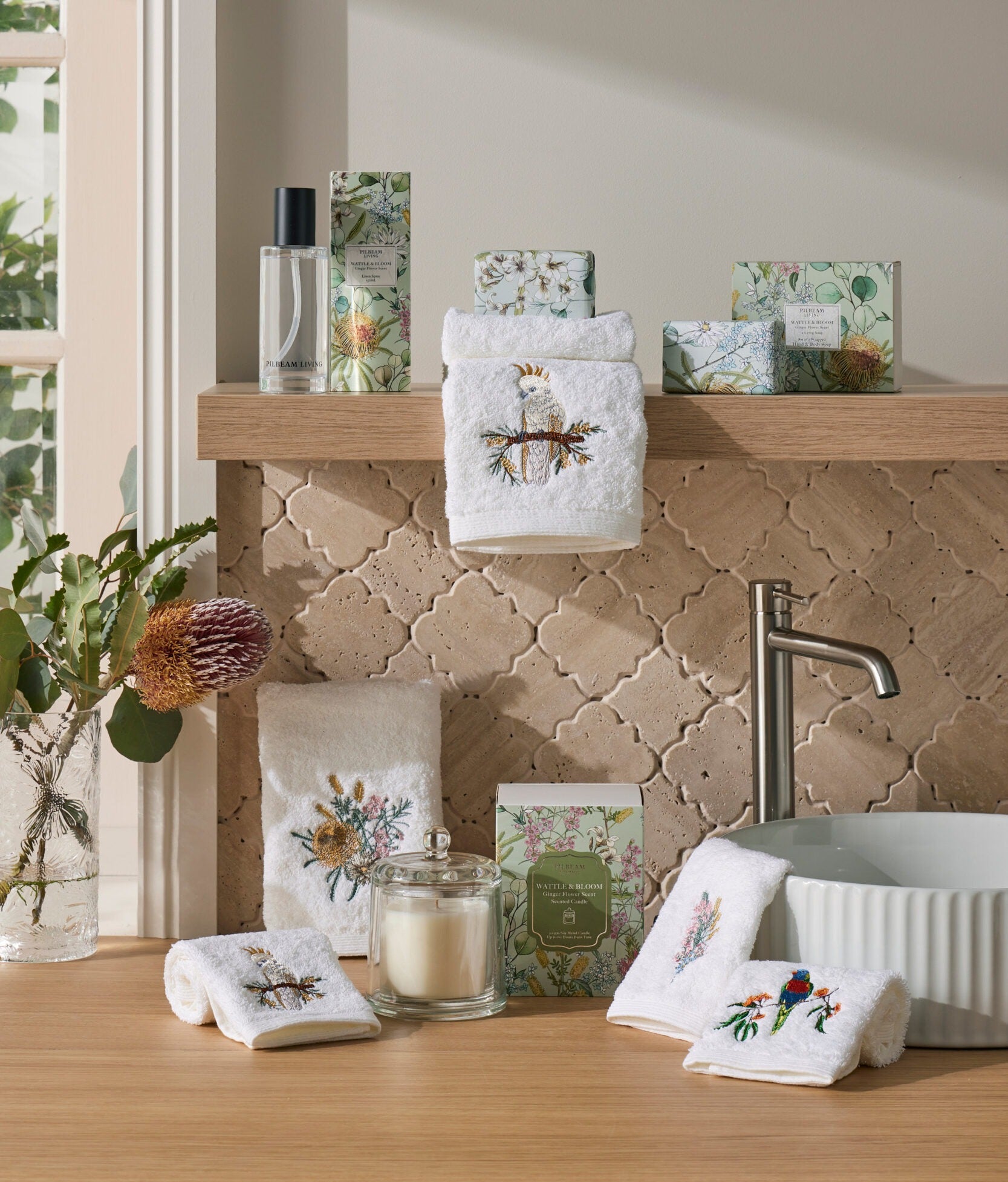 Wattle & Bloom Ginger Flower Ceramic Disc & Spray