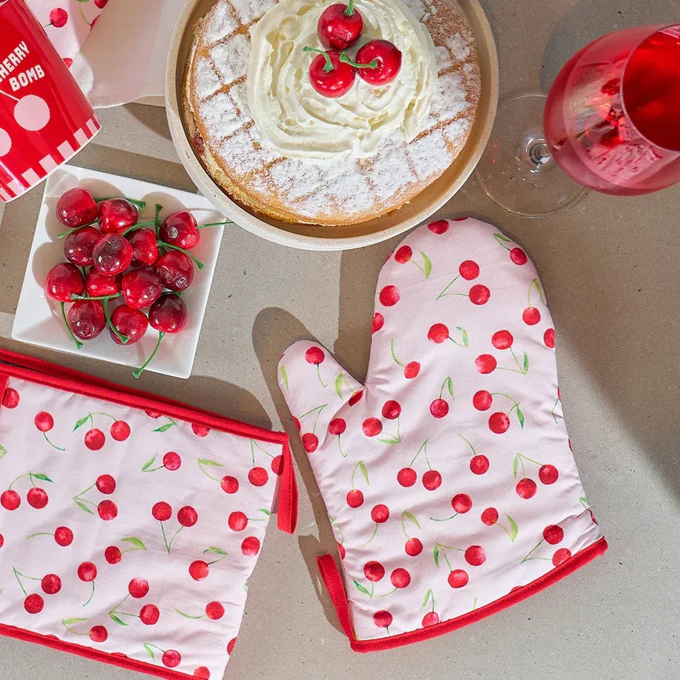 Oven Mitt - Cherrylicious