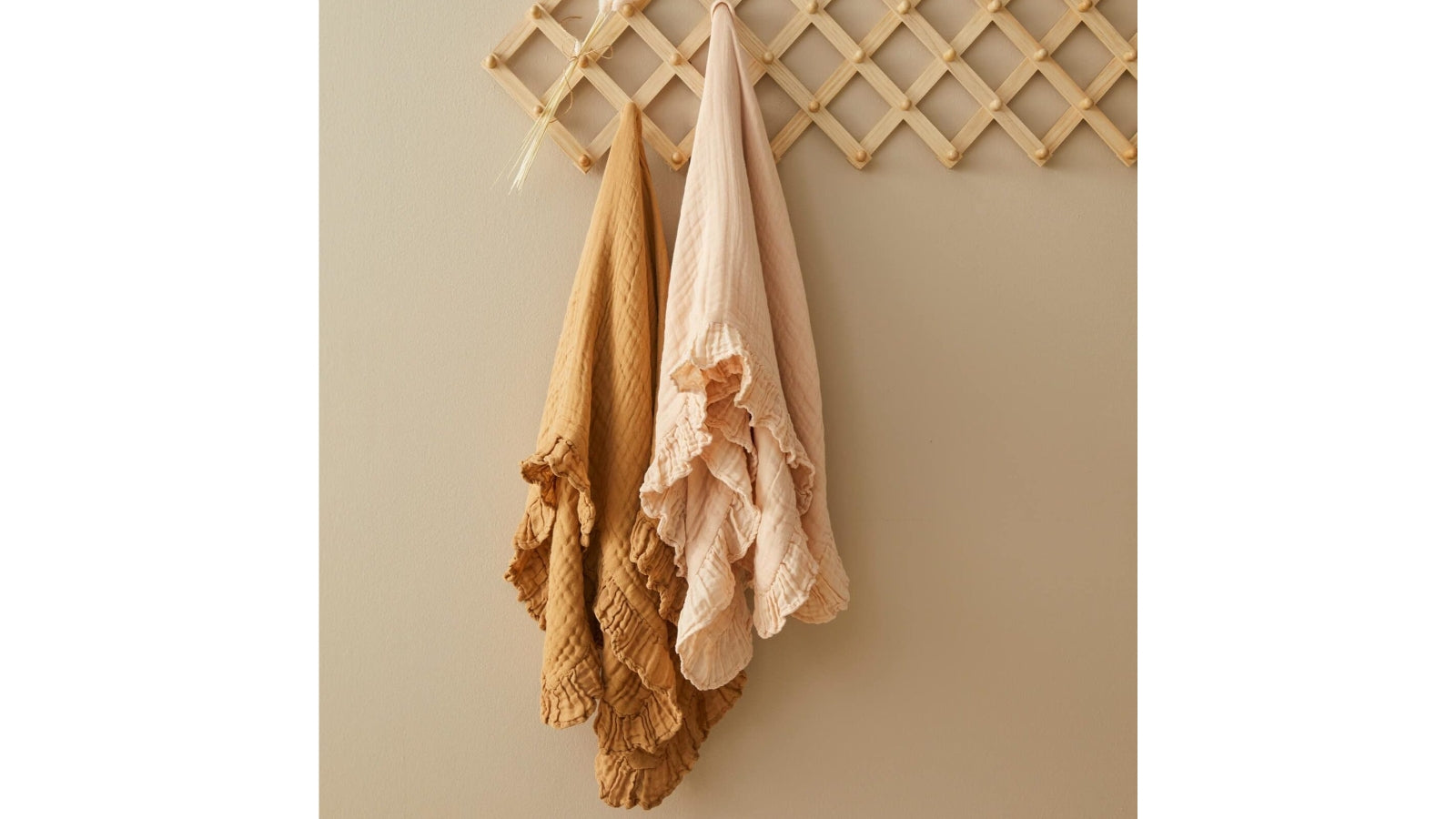 Frill Hem Muslim Baby Blanket - Pink Clay