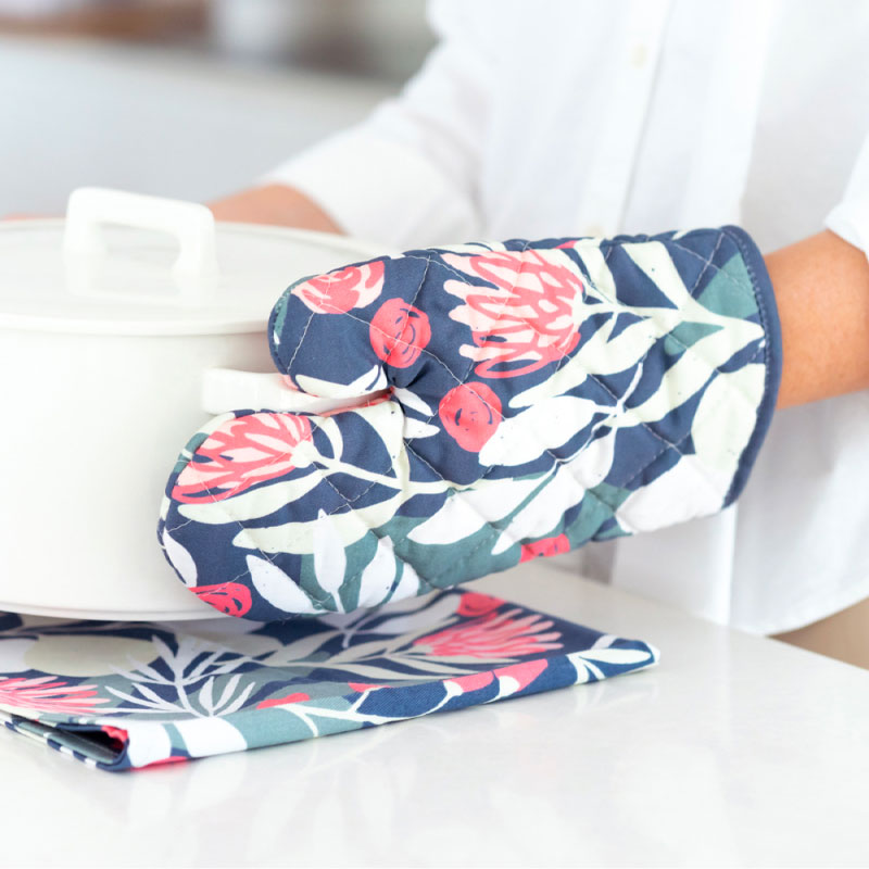 Made With Love Floral Oven Mitt